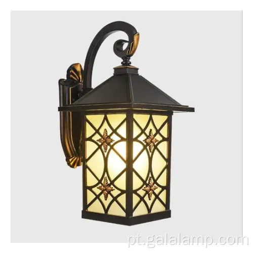 Luz de parede led e elegante europeia ao ar livre